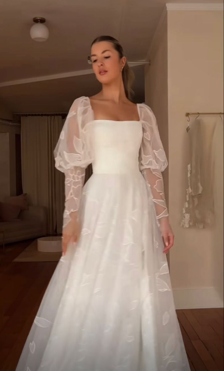 Modest Wedding Dress Long Sleeve A-Line Wedding Dress      S6503