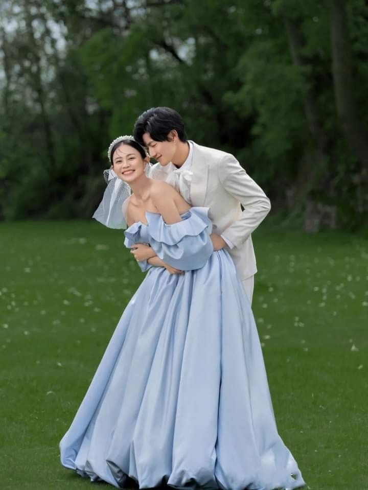 Sky Blue Elegant Bridal Gown Lace Up Back Long Vintage Bride Dress         S6491