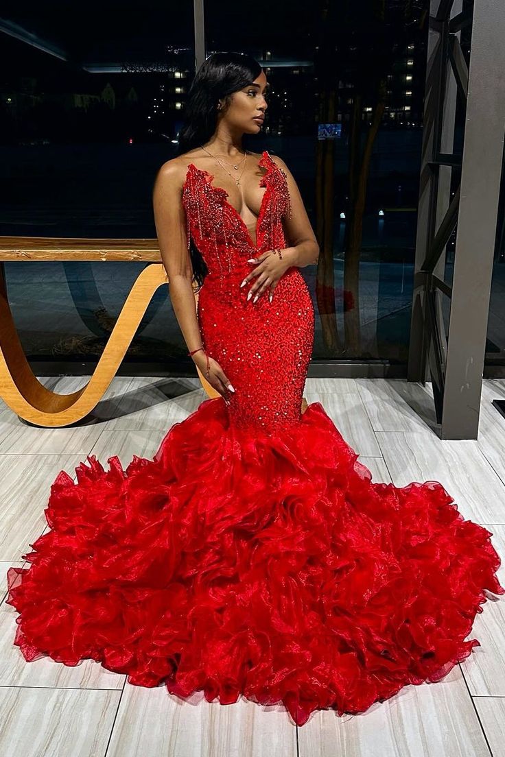 Glamorous Red Mermaid Strapless Sequins Appliques Prom Dress      S6525