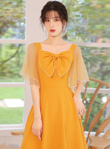 Elegant Yellow A-Line Square Neckline Satin Prom Dress with Bow-knot for women RS005