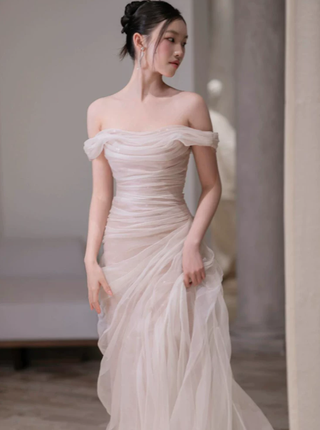 French retro Bateall One Shoulder Tulle Long Wedding Dress with Draped Fold for women RS011