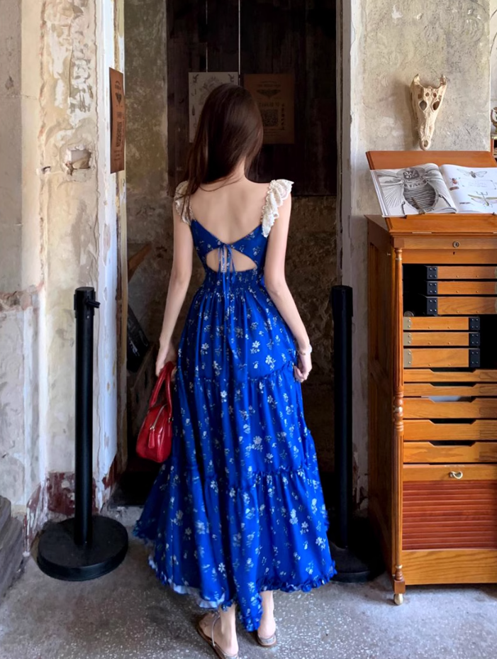 Lace stitching U-neck floral long dress French romantic holiday Klein blue suspender dress R1727