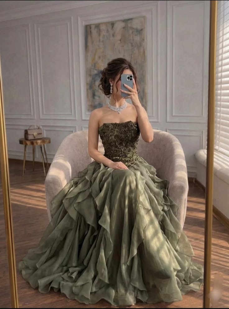 Elegant Bud Green Long Dress Ball Gown Strapless Chiffon Prom Dress Evening Dress RS016