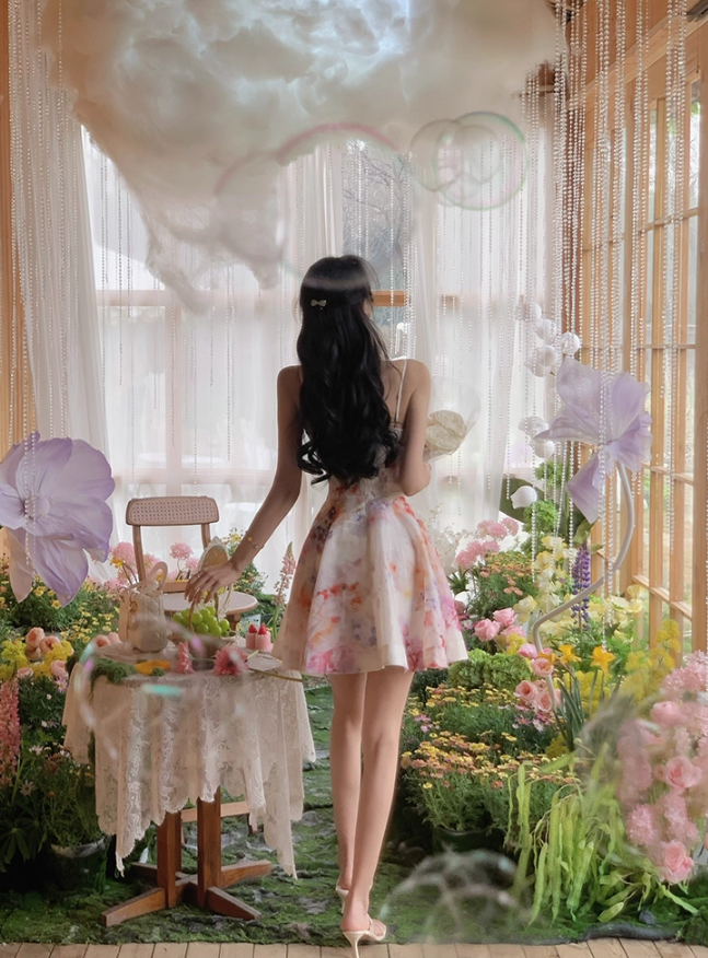 Beautiful printed suspender dress for summer unique and beautiful waist slimming princess dress R4213