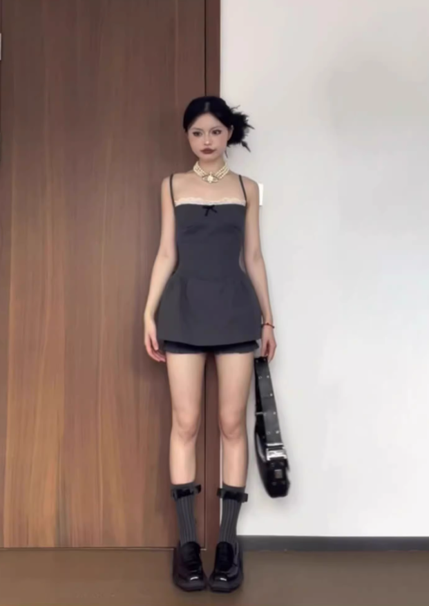 Sweet and spicy lace suspender dress 2025 pure desire style waist a-line short skirt R1178