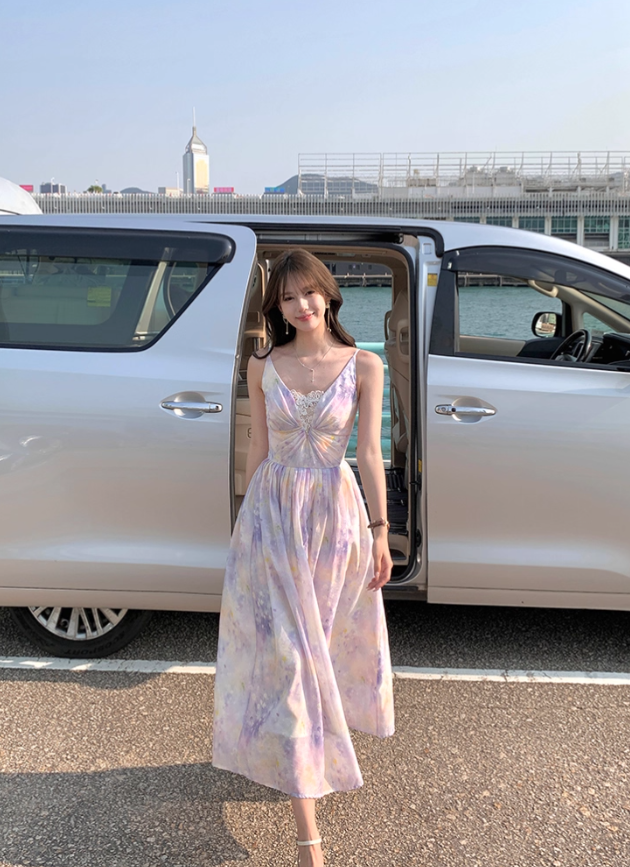 Long V-neck waist suspender dress summer French retro temperament skirt R4950