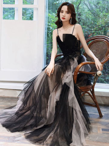 Elegant Black A-Line Spaghetti Straps Long Dress with White Tulle Evening Dress Party Dress RS036