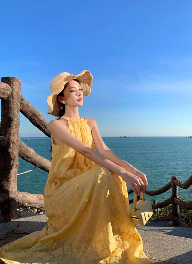 Beach dress yellow jacquard halter neck dress lazy style temperament long dress R0759