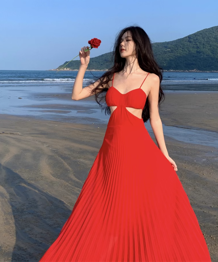 Beach resort long dress with a sense of atmosphere, slim waist and beautiful suspender dress R1577