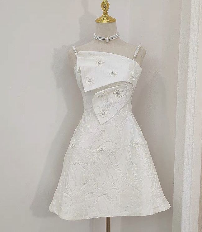 White pearl suspenders irregular neckline pattern design slim A-line homecoming dress R2548