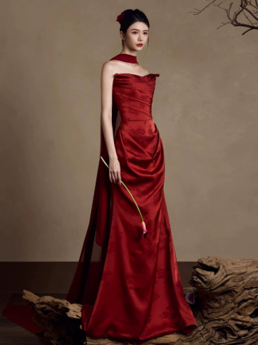French Retro Burgundy Mermaid Strapless Long Dress with Ribbon Trim Quinceanera Dress Evening Dress RS043