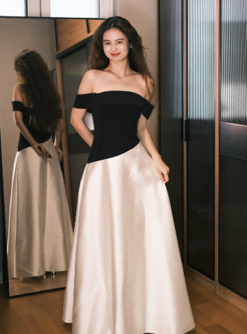 Minimalist Black and Whie A-Line Bateau Long Dress Bridesmaid Dress RS045