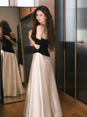 Minimalist Black and Whie A-Line Bateau Long Dress Bridesmaid Dress RS045