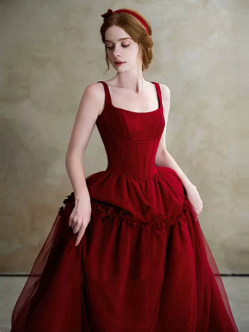 Fench Retro Burgundy A-Line Spaghetti Straps Long Dress with Flower Embroidery Quinceanera Dress Evening Dress RS046