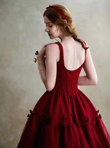 Fench Retro Burgundy A-Line Spaghetti Straps Long Dress with Flower Embroidery Quinceanera Dress Evening Dress RS046