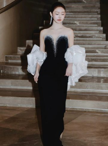 Elegant Black Mermaid Sweetheart Women Dress with Beaded Prom Dress Evening Dress RS052