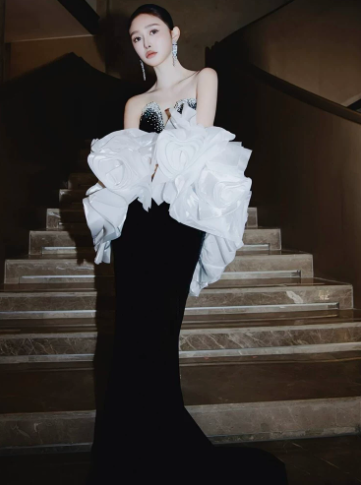 Elegant Black Mermaid Sweetheart Women Dress with Beaded Prom Dress Evening Dress RS052