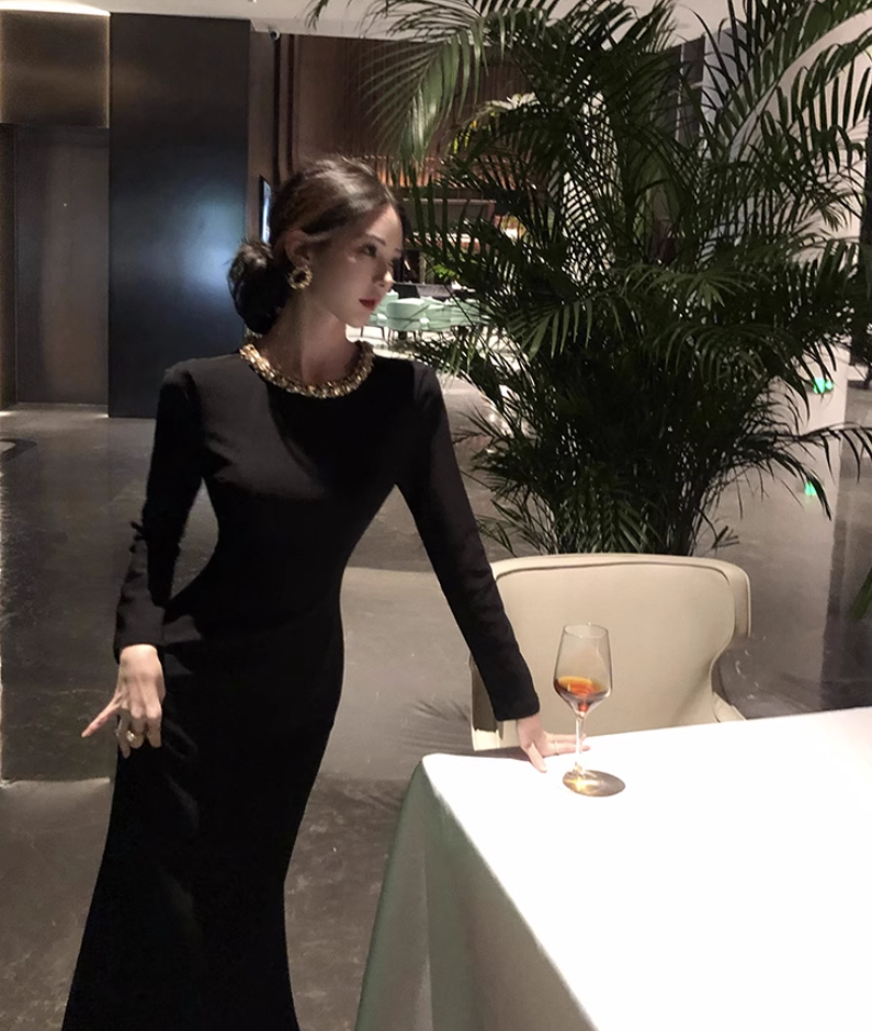 Hepburn style French black annual meeting dress high-end niche heavy backless dress R1815