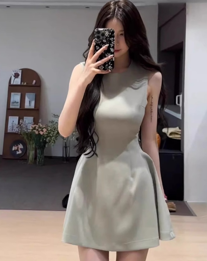 French high-end sleeveless vest dress 2025 temperament lady waist A-line skirt R1405