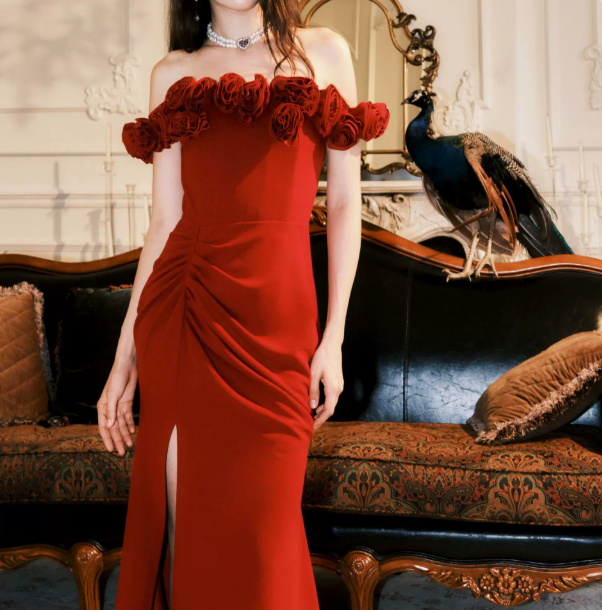 Elegant Red High-Slit Sheath Bateau Long Women Dress with Applique Prom Dress Evening Dress RS083