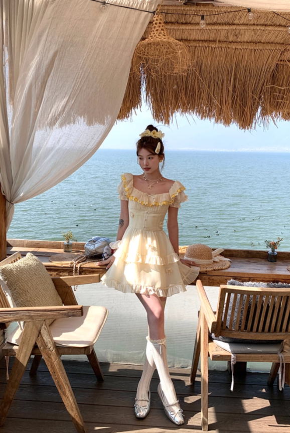 Yellow square neck puff sleeve waist dress summer French retro temperament skirt R4869