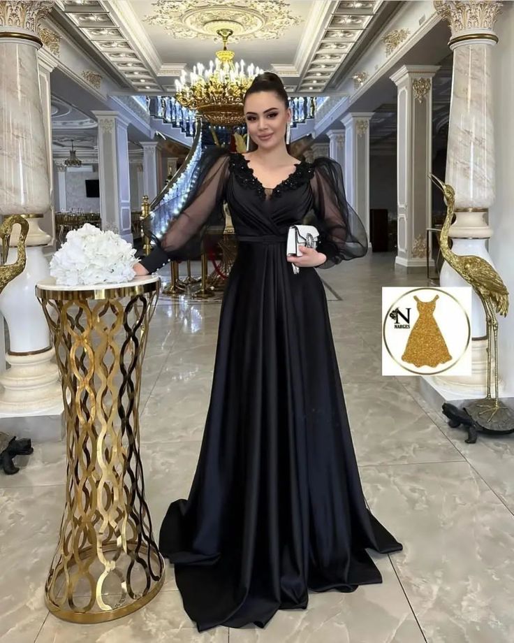 Elegant Long Sleeves V-neck Black Tulle A-line Evening Prom Dress      S6757