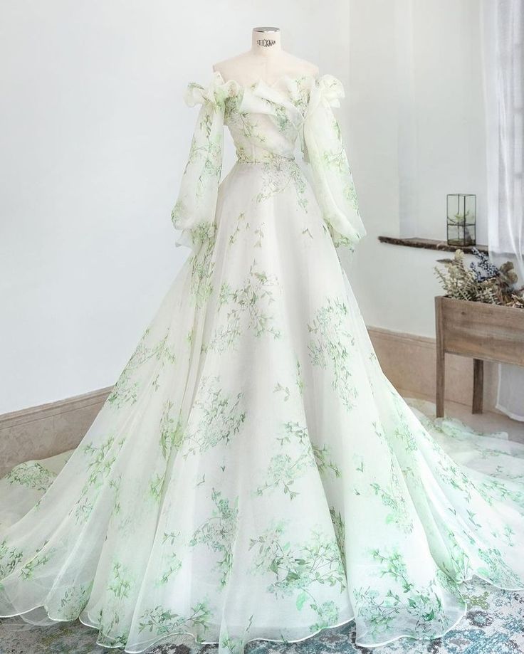 Green wedding dress, Bohemian wedding dress, Romantic wedding dress, Long Sleeve Dress     S6644