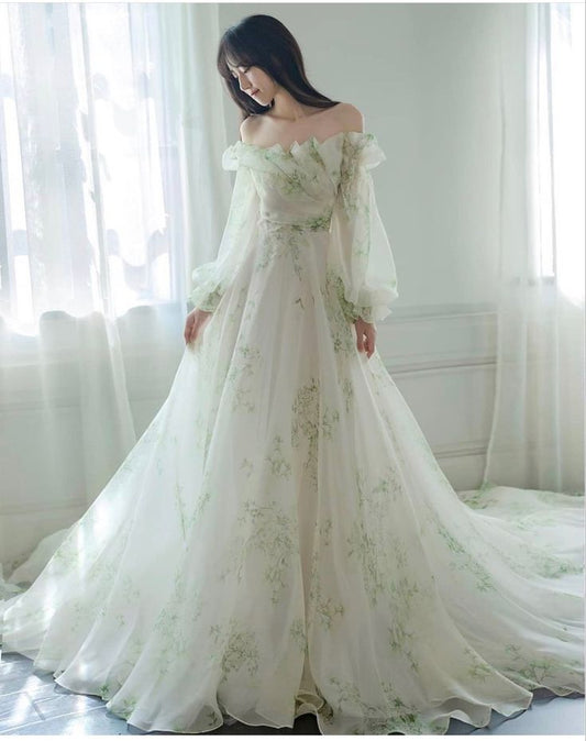 Green wedding dress, Bohemian wedding dress, Romantic wedding dress, Long Sleeve Dress     S6644