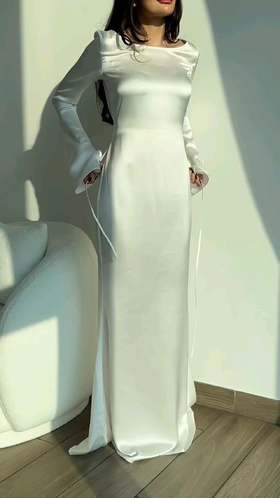 Elegant Round Neck Mermaid Dress Lace Up Flare Sleeve Long Dress for Women        S6690