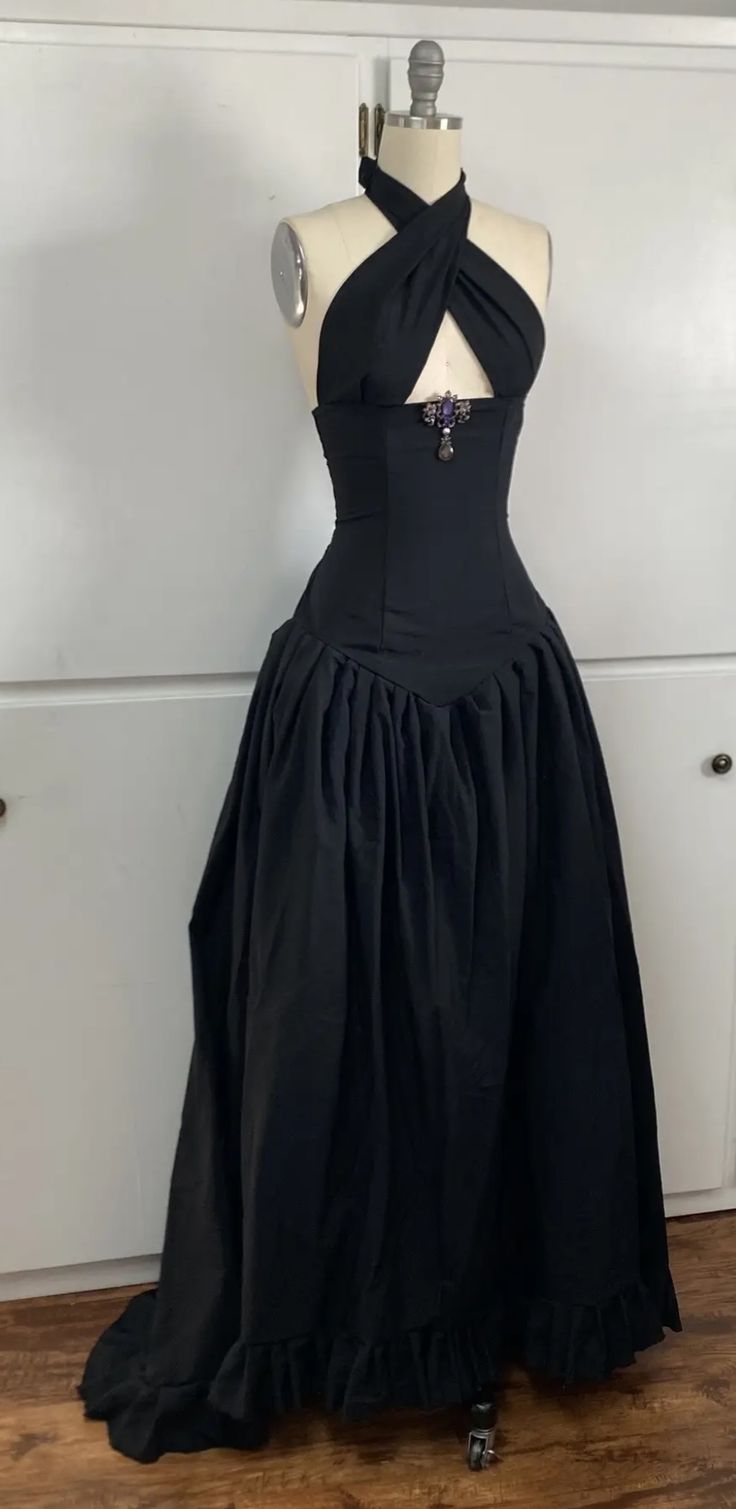 A line Black Halter Evening Dress Long Prom Dress      S6756