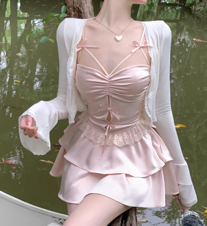 Sweet and spicy design lace camisole 2025 pure desire style skirt three-piece set R1076