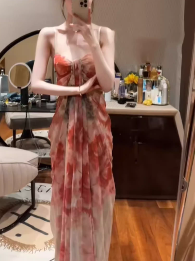 Holiday style dress niche style skirt v-neck floral suspender skirt summer R0699