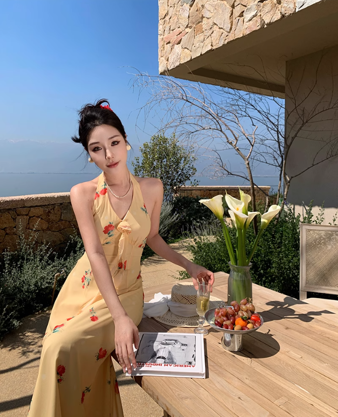 Gentle temperament halter neck floral dress beautiful waist backless A-line long skirt R0740
