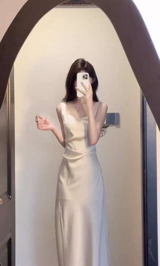 French high-grade satin suspender dress cool and elegant waist-length slit banquet dress for summer R0417