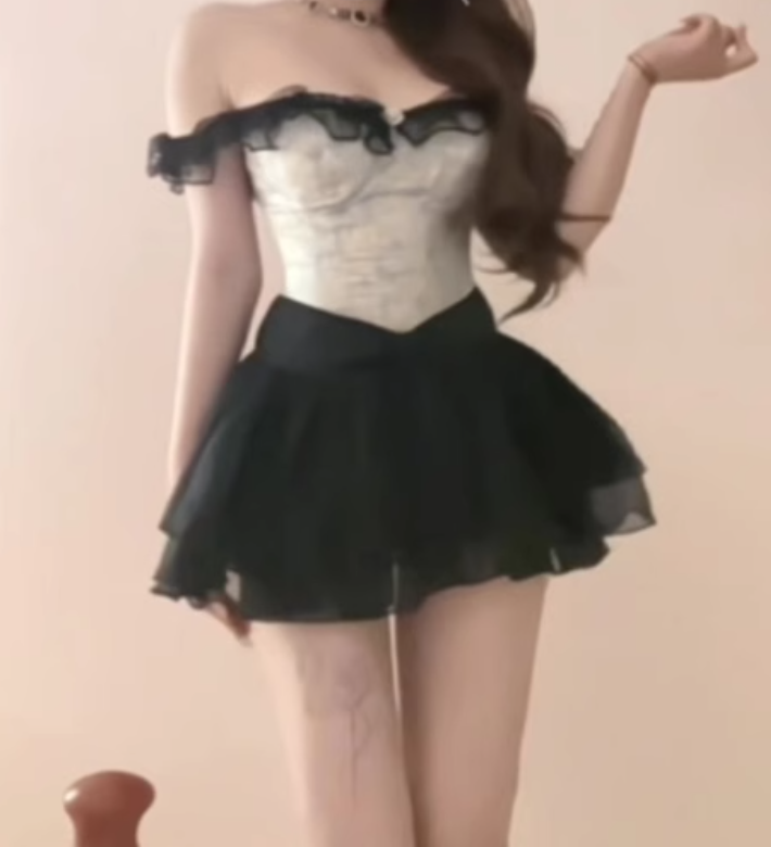 Beautiful outfit 2025 Beautiful jacquard camisole puffy skirt two-piece suit R0895