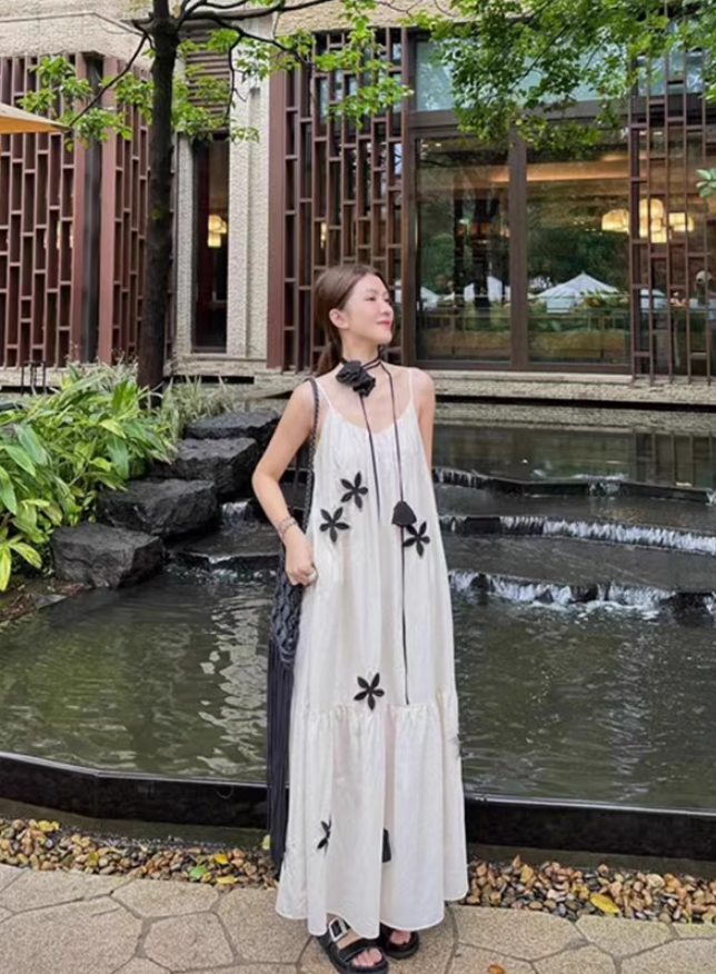 Beach dress with embroidered flowers, cotton and linen, holiday style, loose suspender dress R1610