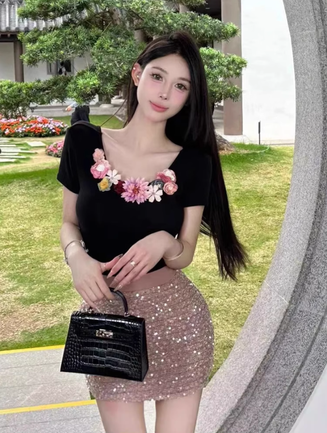 Sweet and spicy design three-dimensional flower short tops for women 2025 hip skirt suit R1075
