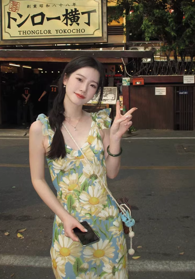 Dress French style sunflower floral U-neck sexy slim fit lotus leaf sleeve suspender dress R2924