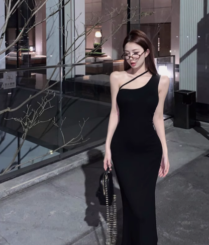 Sexy tight suspender dress with slim waist and off-shoulder hip-wrapped mid-length skirt R1506