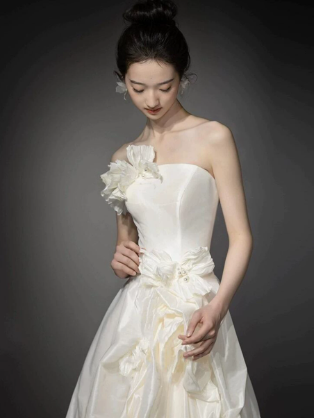 Elegant White Silky A-Line Strapless Applique Satin Corset Maxi Wedding Dress RS1167