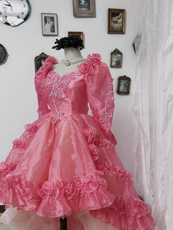 Pink square-neck fitted waist ball gown with a full skirt, bridal dress R7247