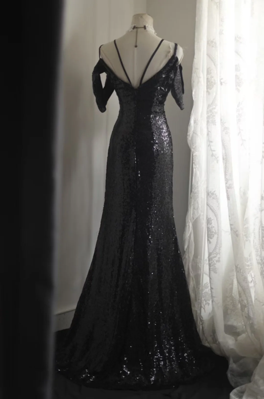 Black sequined off-the-shoulder halter-neck fitted long ball gown R6814