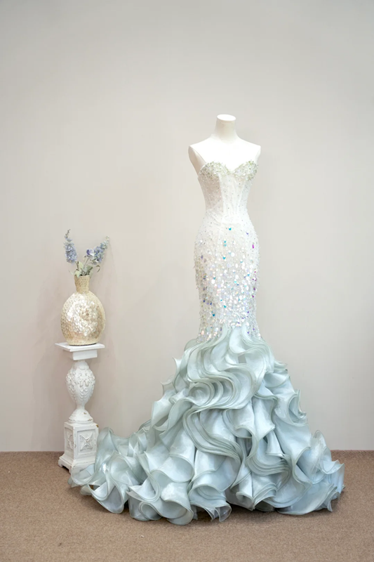 White strapless fitted bodice with light blue long skirt - ball gown R8891