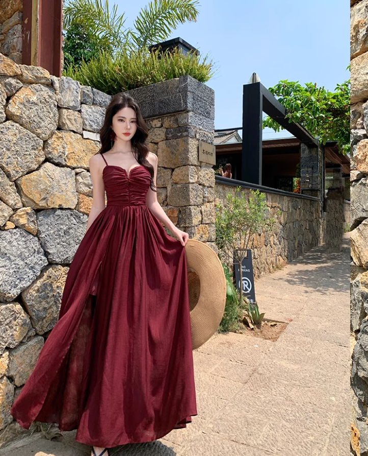 Retro temperament suspender dress beautiful waist slit long skirt R0572