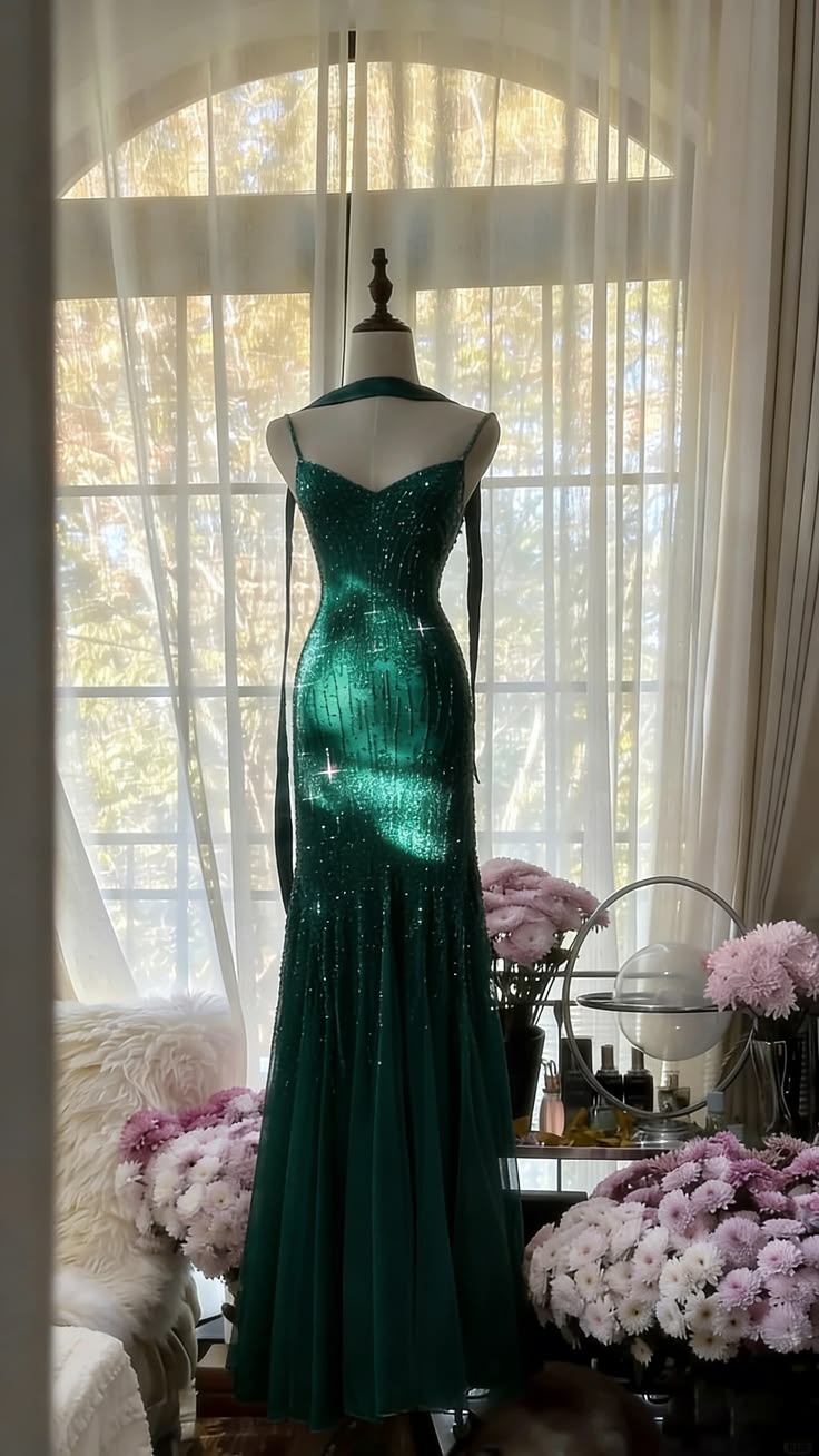 French Chic Mermaid Spaghetti Straps Long Women Dress with Paillette Evening Dress Prom Dress RS108