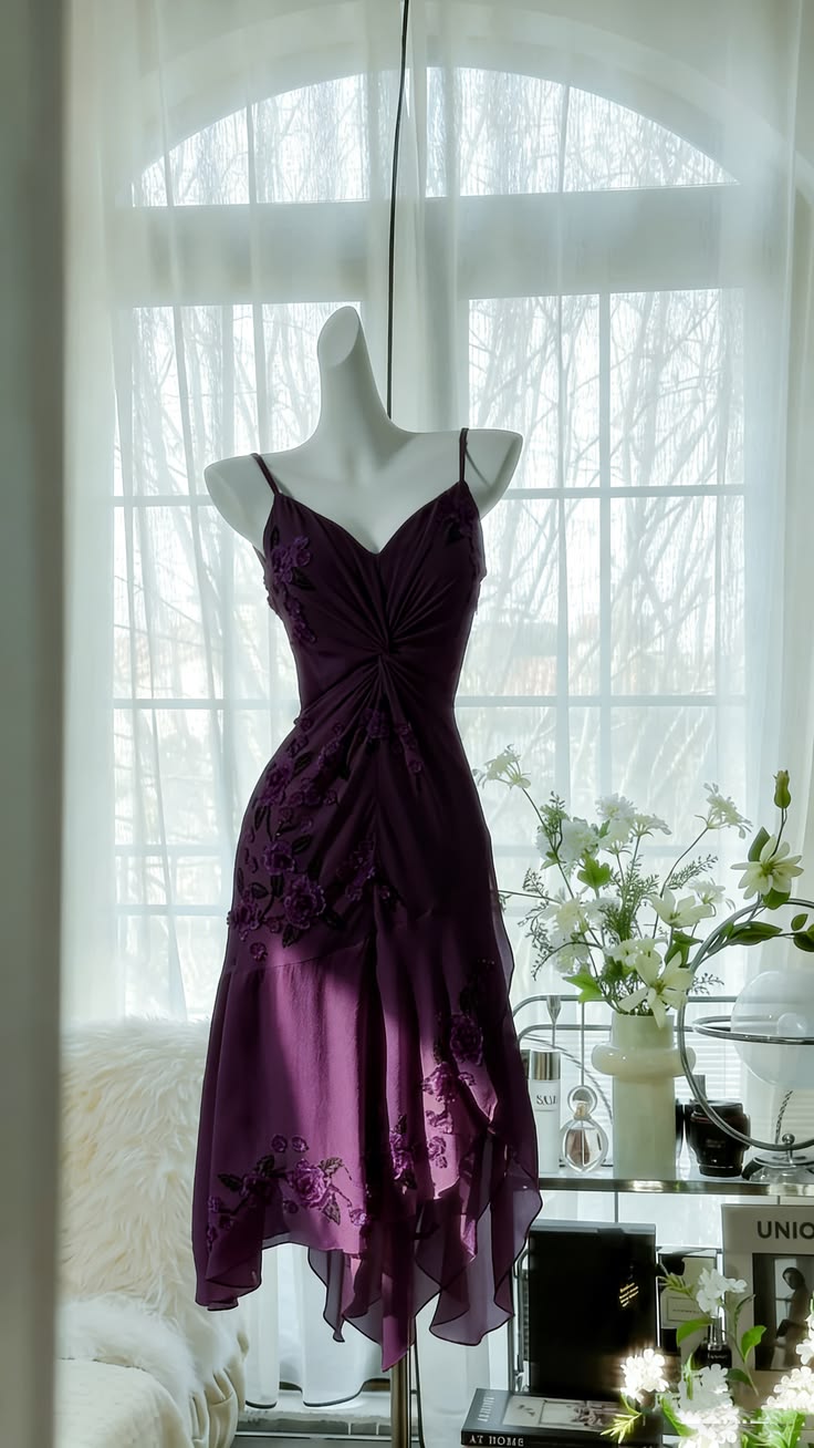 Casual Purple A-Line Spaghetti Straps Mini Women Dress with Flower Embroidery Party Dress Prom Dress RS110
