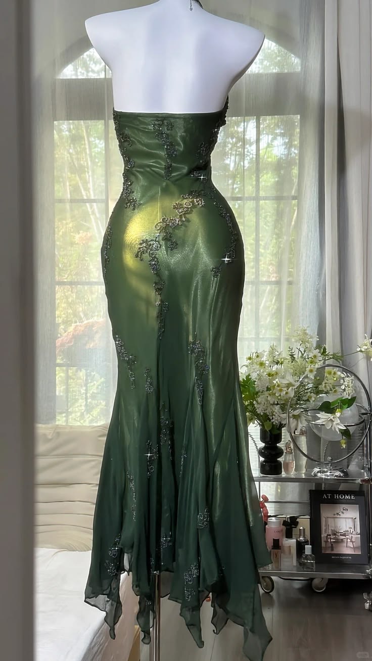 Elegant Jade Mermaid Halter Long Women Dress with Embroidery Evening Dress Prom Dress RS112