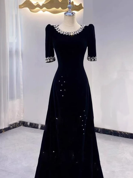 Elegant Black Prom Gown , Beaded Maxi Evening Dress RS1323