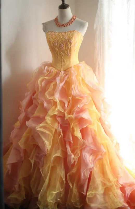 Yellow strapless fitted ball gown/bridal dress R6815