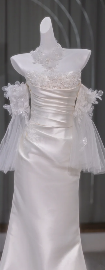 White one-shoulder beaded waist slim satin maxi bridal gown R5782